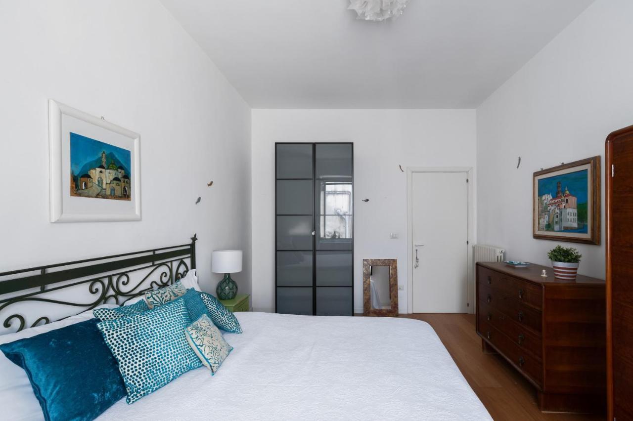 Casa Flo Con Terrazza E Ascensore Салерно Екстериор снимка