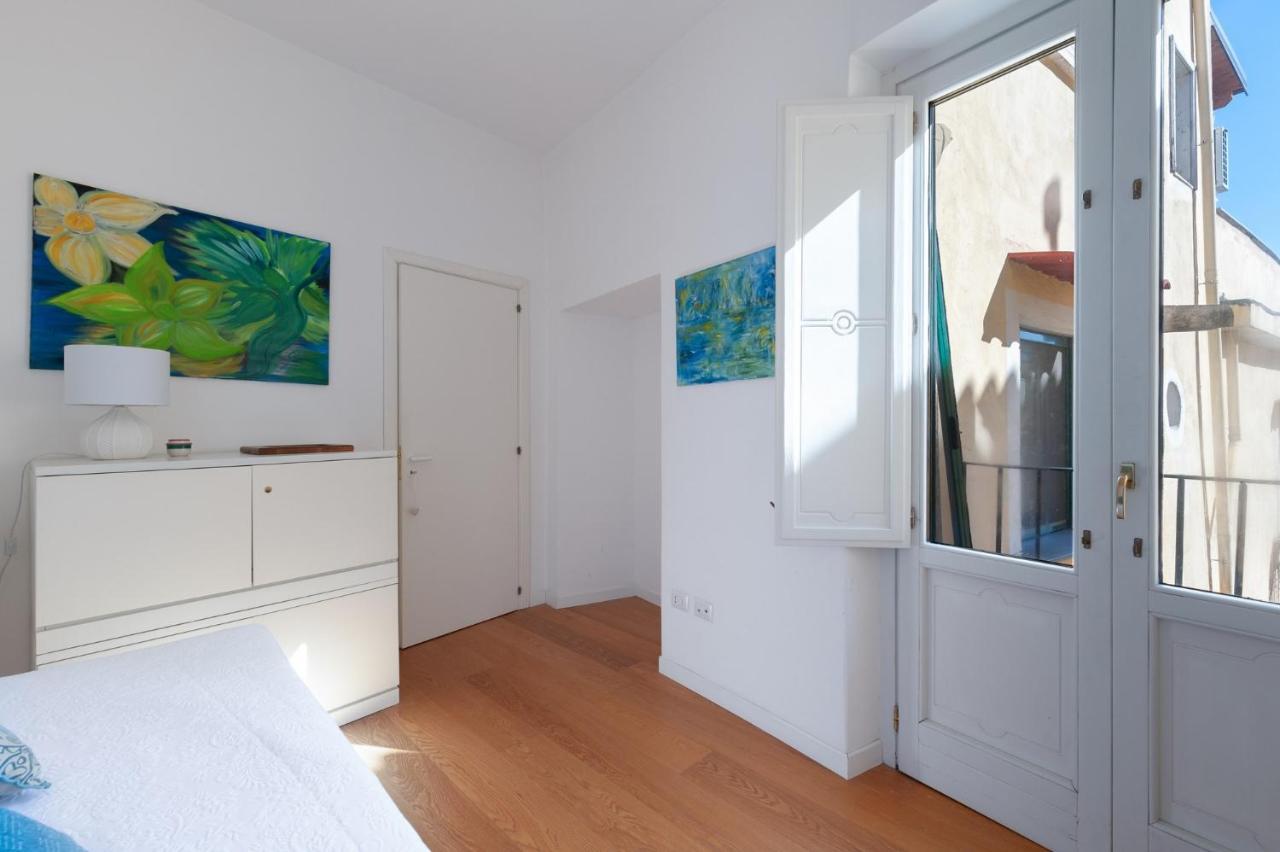 Casa Flo Con Terrazza E Ascensore Салерно Екстериор снимка