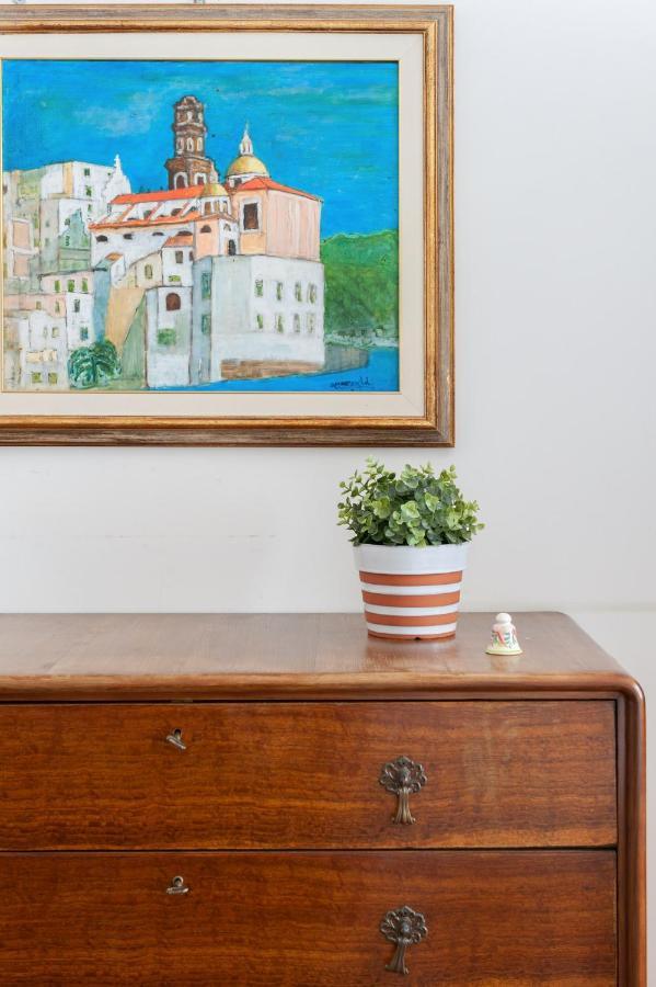 Casa Flo Con Terrazza E Ascensore Салерно Екстериор снимка