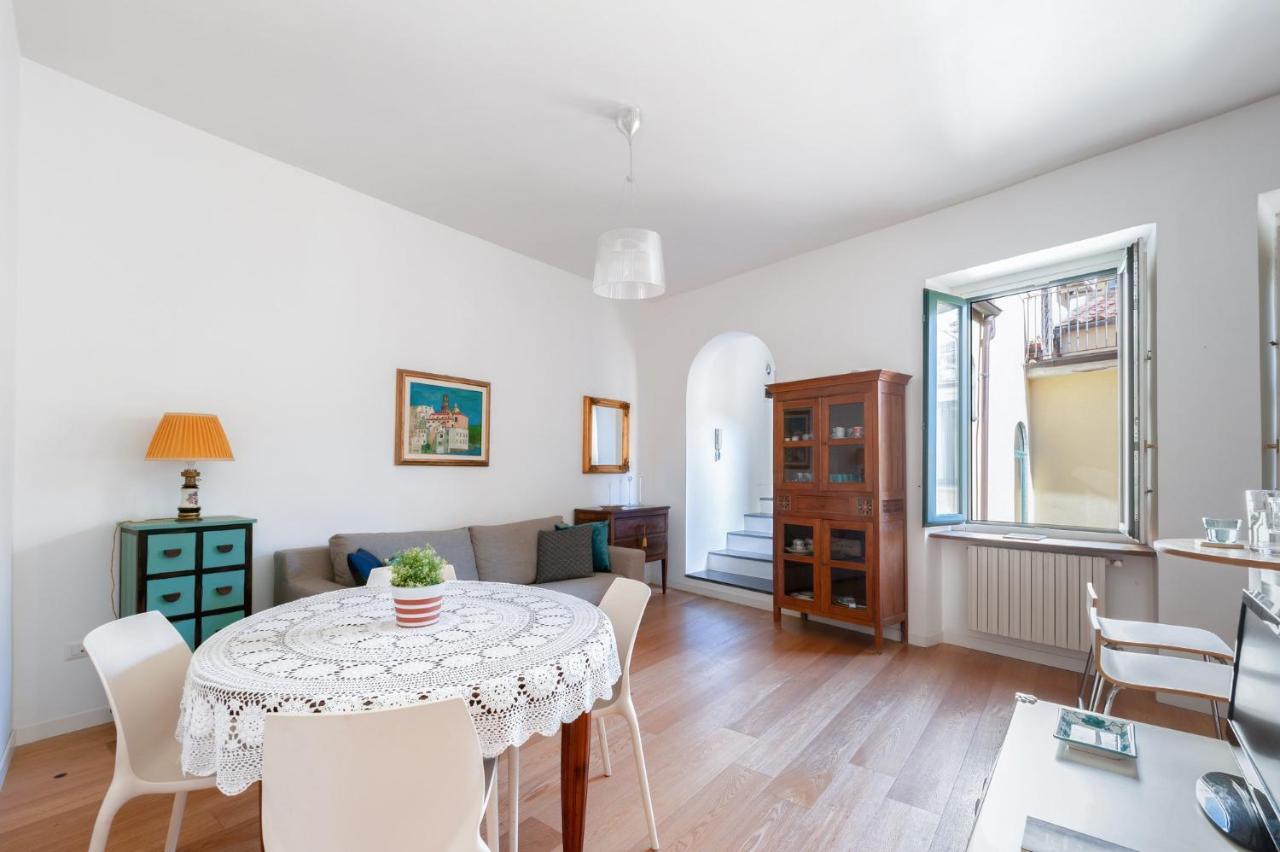 Casa Flo Con Terrazza E Ascensore Салерно Екстериор снимка