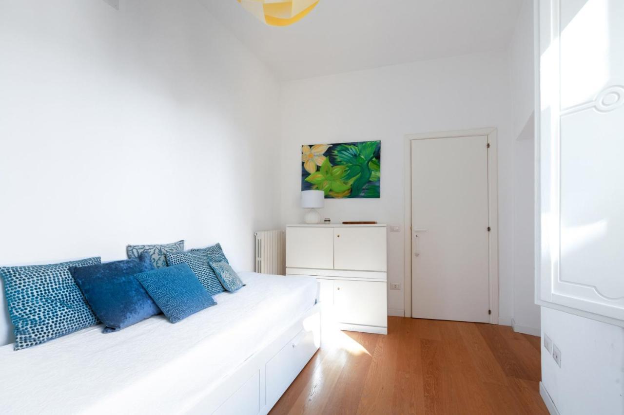 Casa Flo Con Terrazza E Ascensore Салерно Екстериор снимка